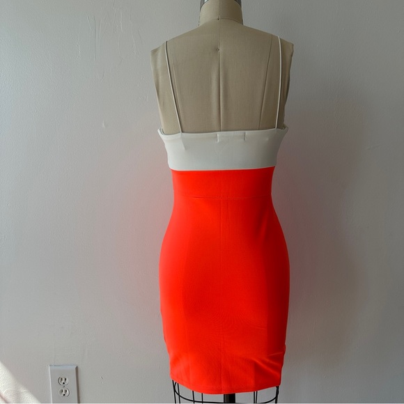 Two toned dress - Picture 3 of 3